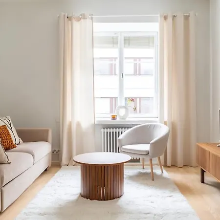 Beautiful 1br With Amazing Location In Punavuori! * הלסינקי